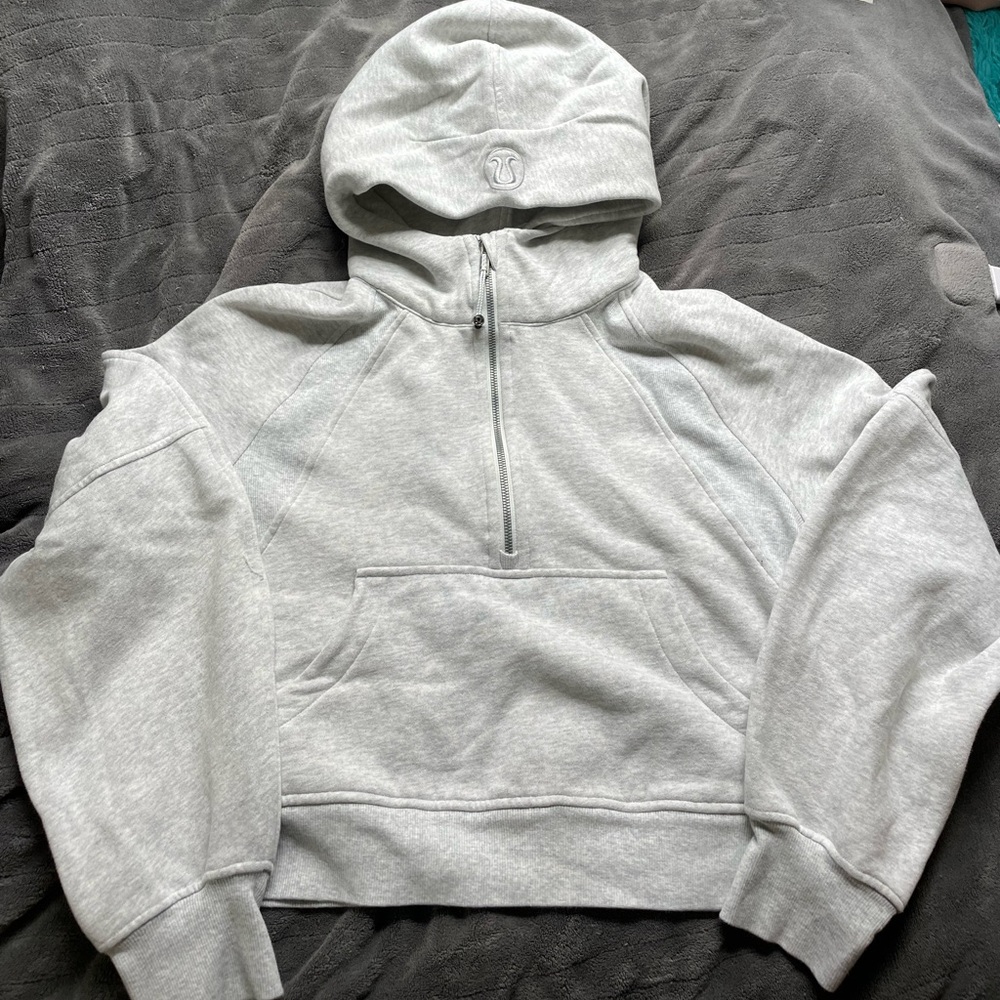 Lululemon Scuba NWOT M/L